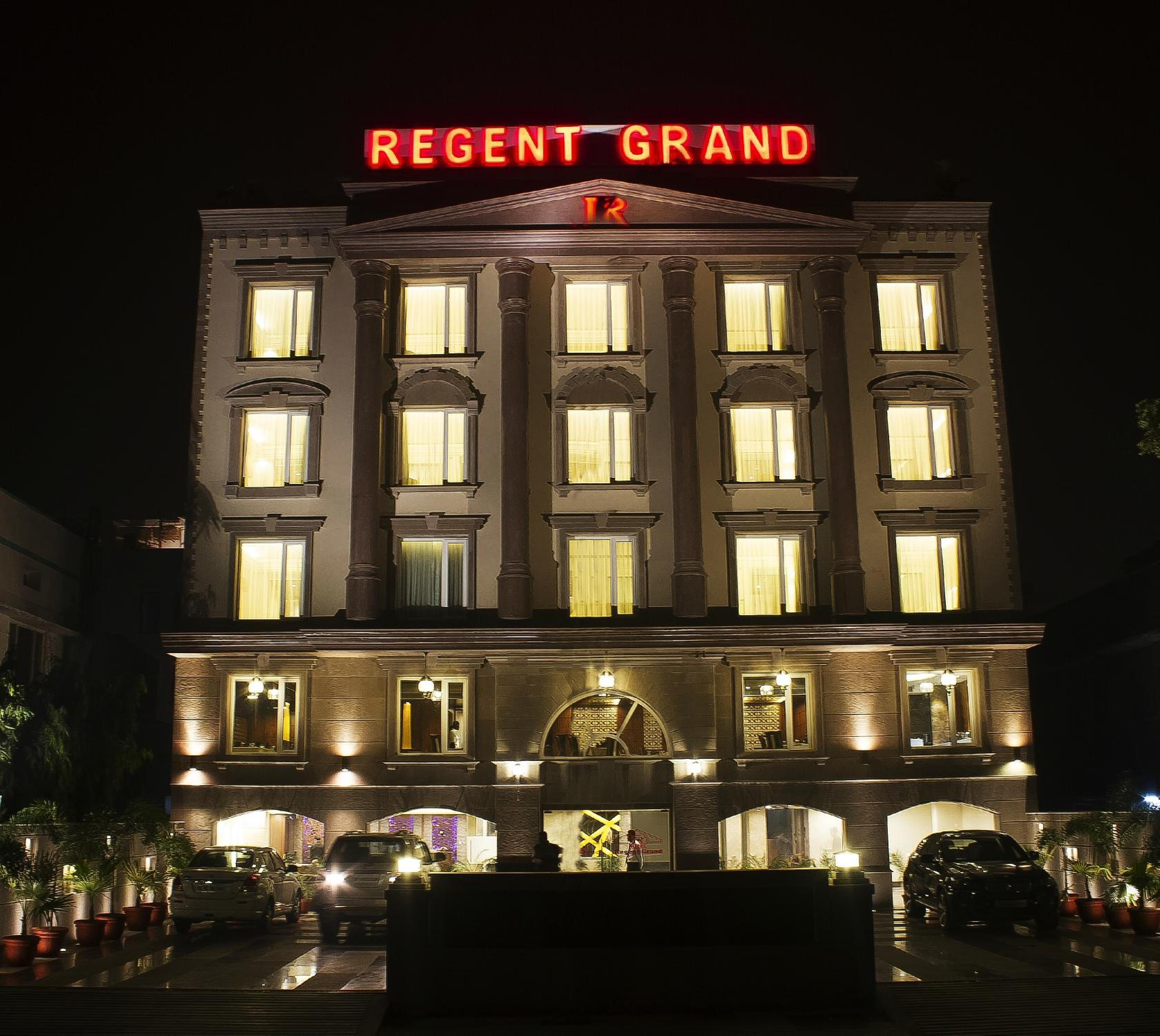 Hotel Regent Grand Нью-Дели Экстерьер фото