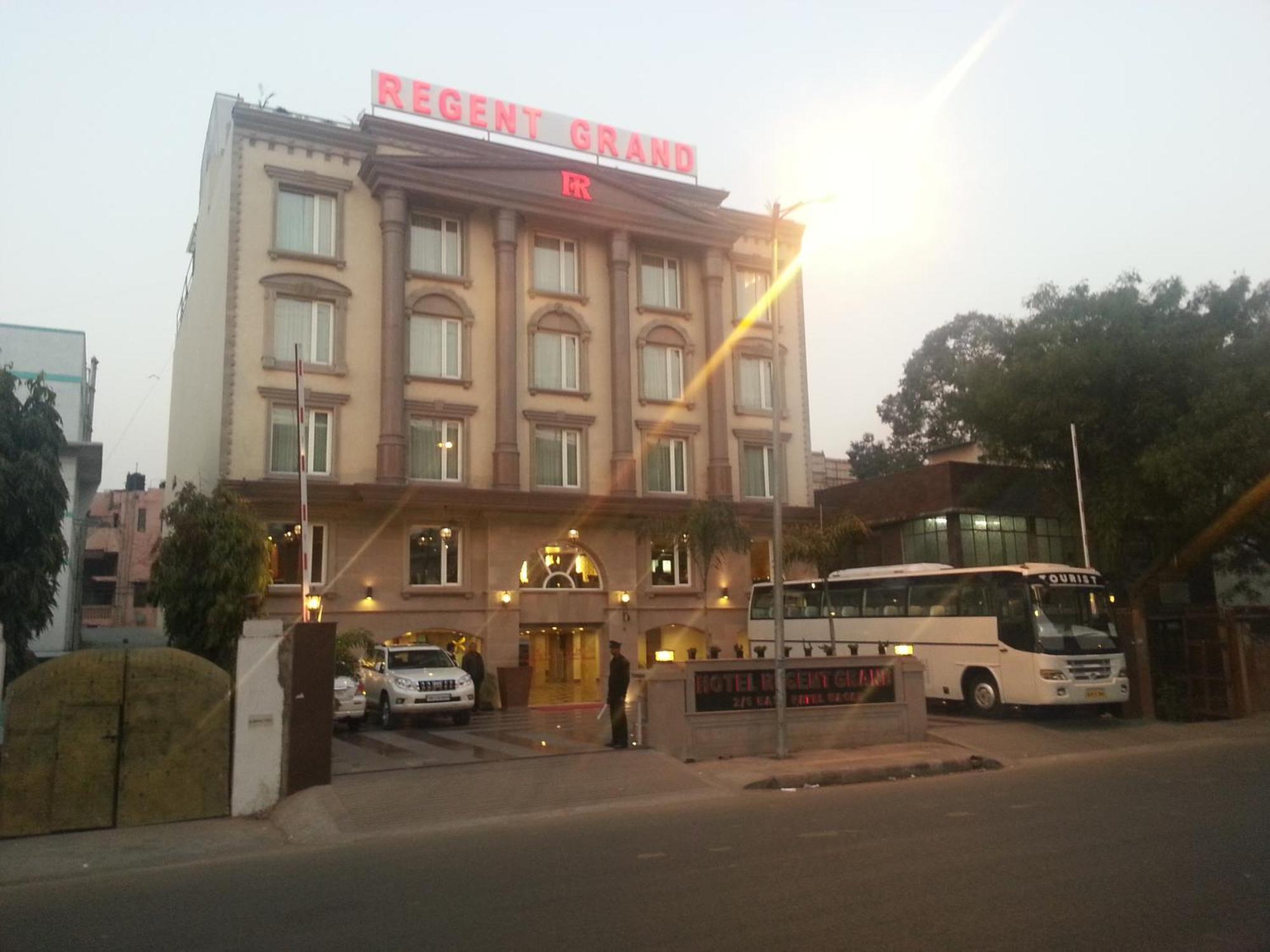 Hotel Regent Grand Нью-Дели Экстерьер фото